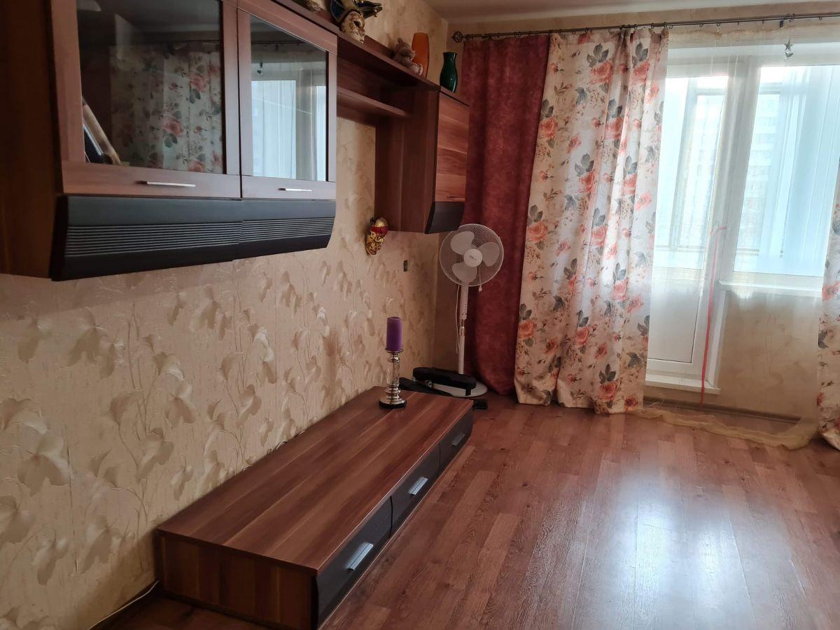 Снять 2 комнатную квартиру без посредников от хозяина недорого без мебели